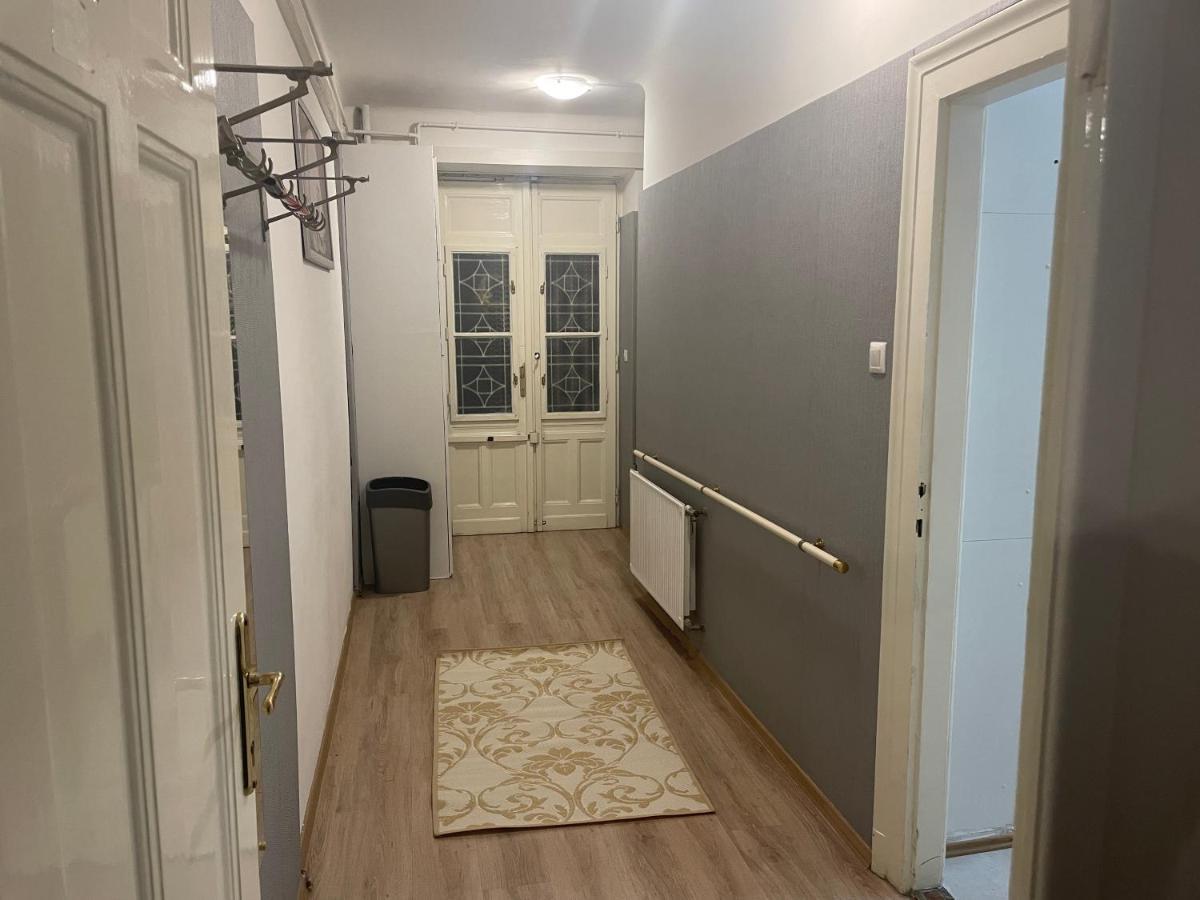 Cozy Apartment On Raday Corso Budapest Esterno foto